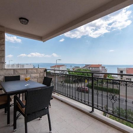 Apartments Amigos Podstrana Kültér fotó