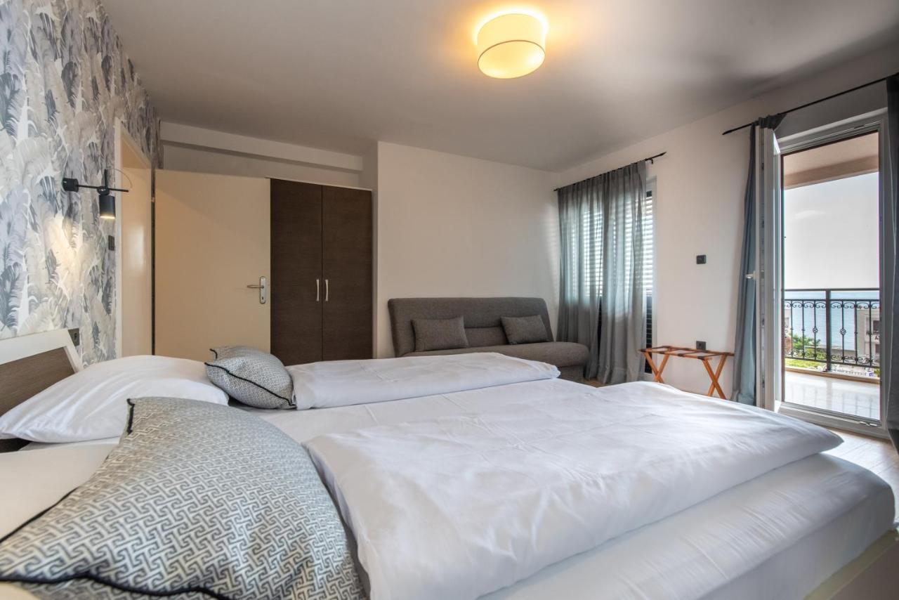Apartments Amigos Podstrana Kültér fotó